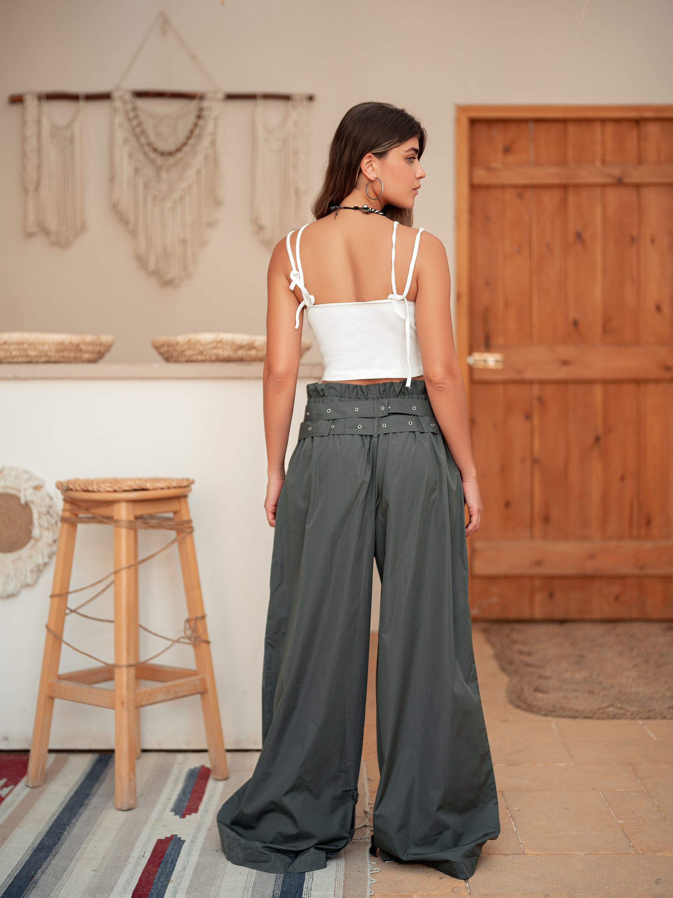 Wide-leg Belt Trousers