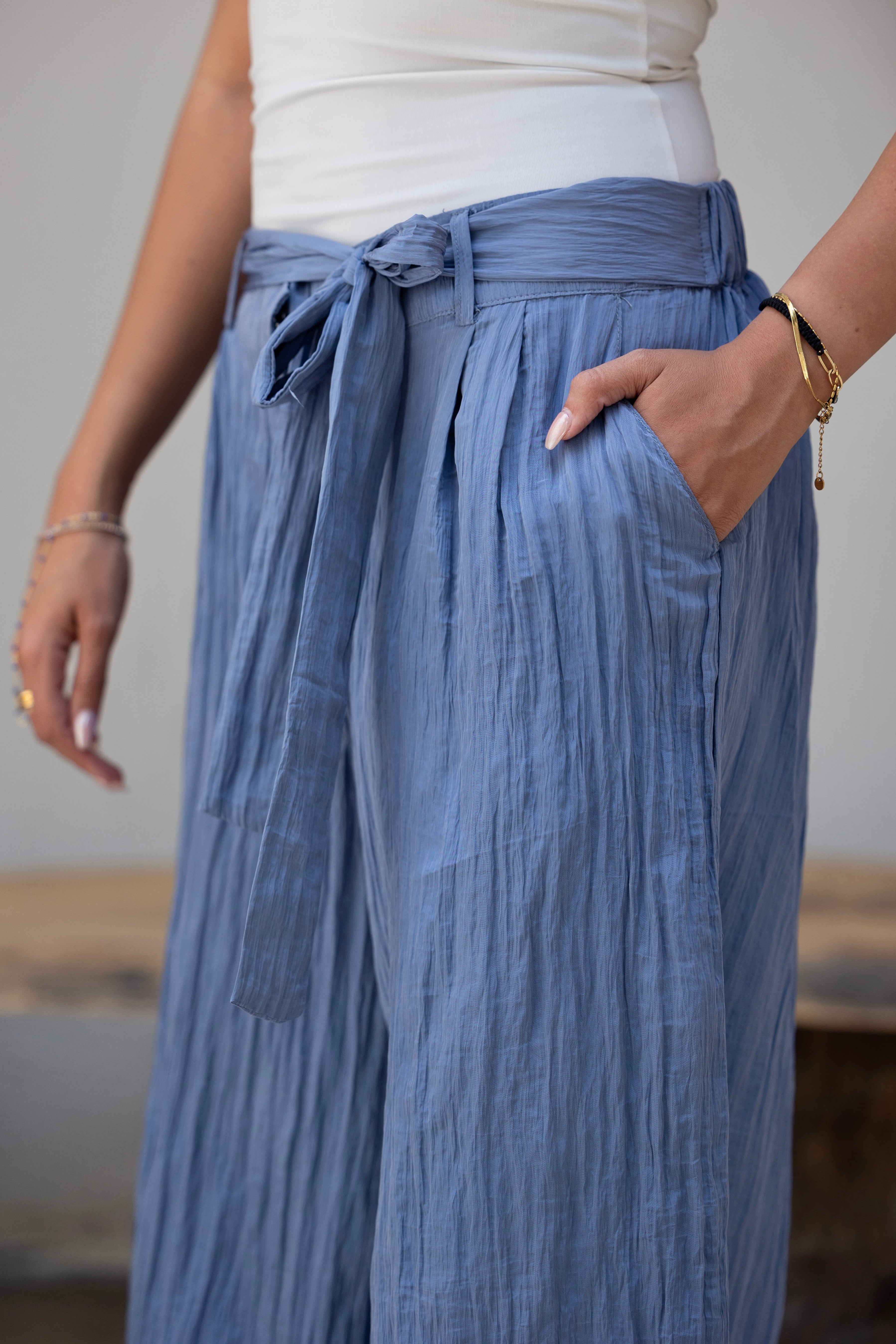Soft Petal Flow-Blue