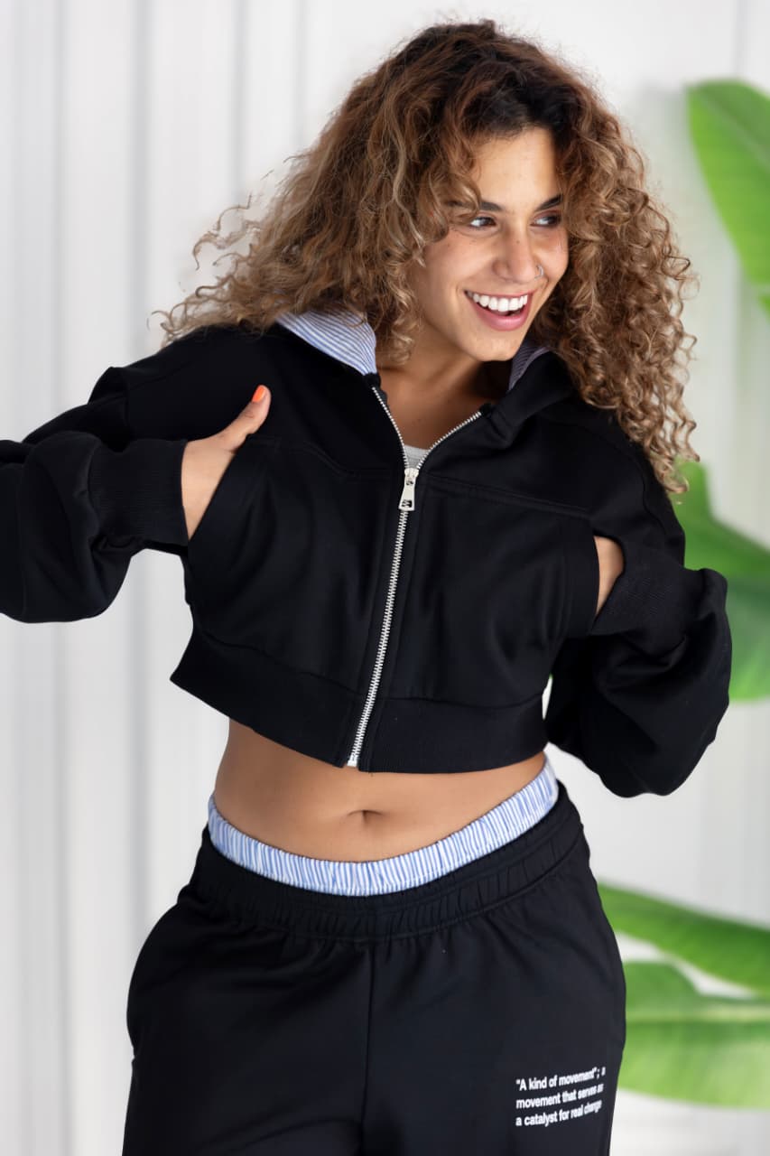 CROPPED BLACK-STRIPED