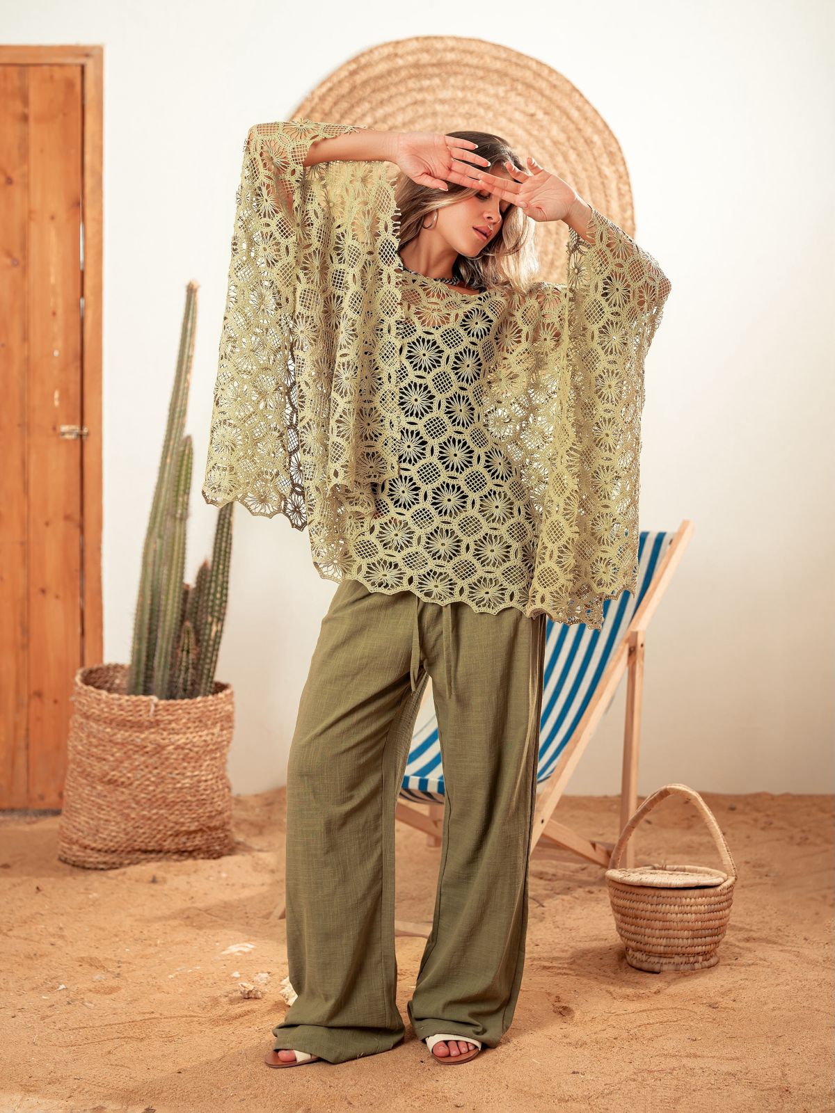 Poncho- olive