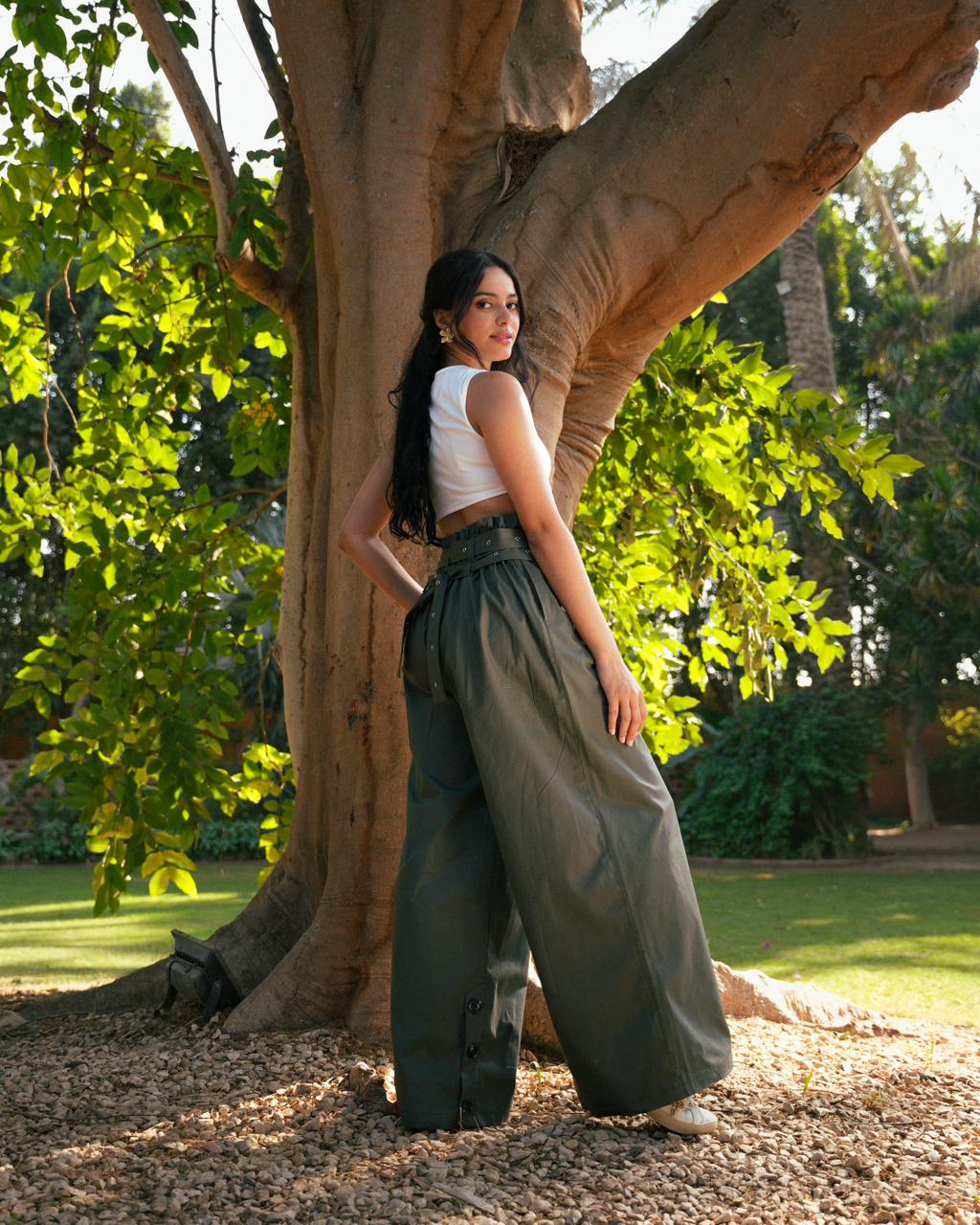 Wide-leg Belt Trousers