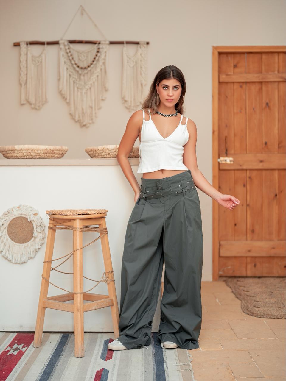 Wide-leg Belt Trousers