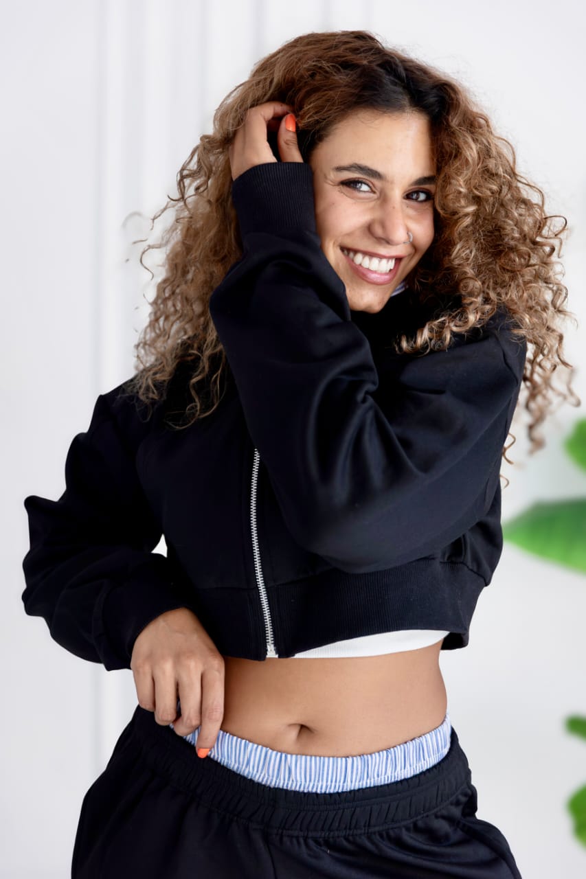 CROPPED BLACK-STRIPED