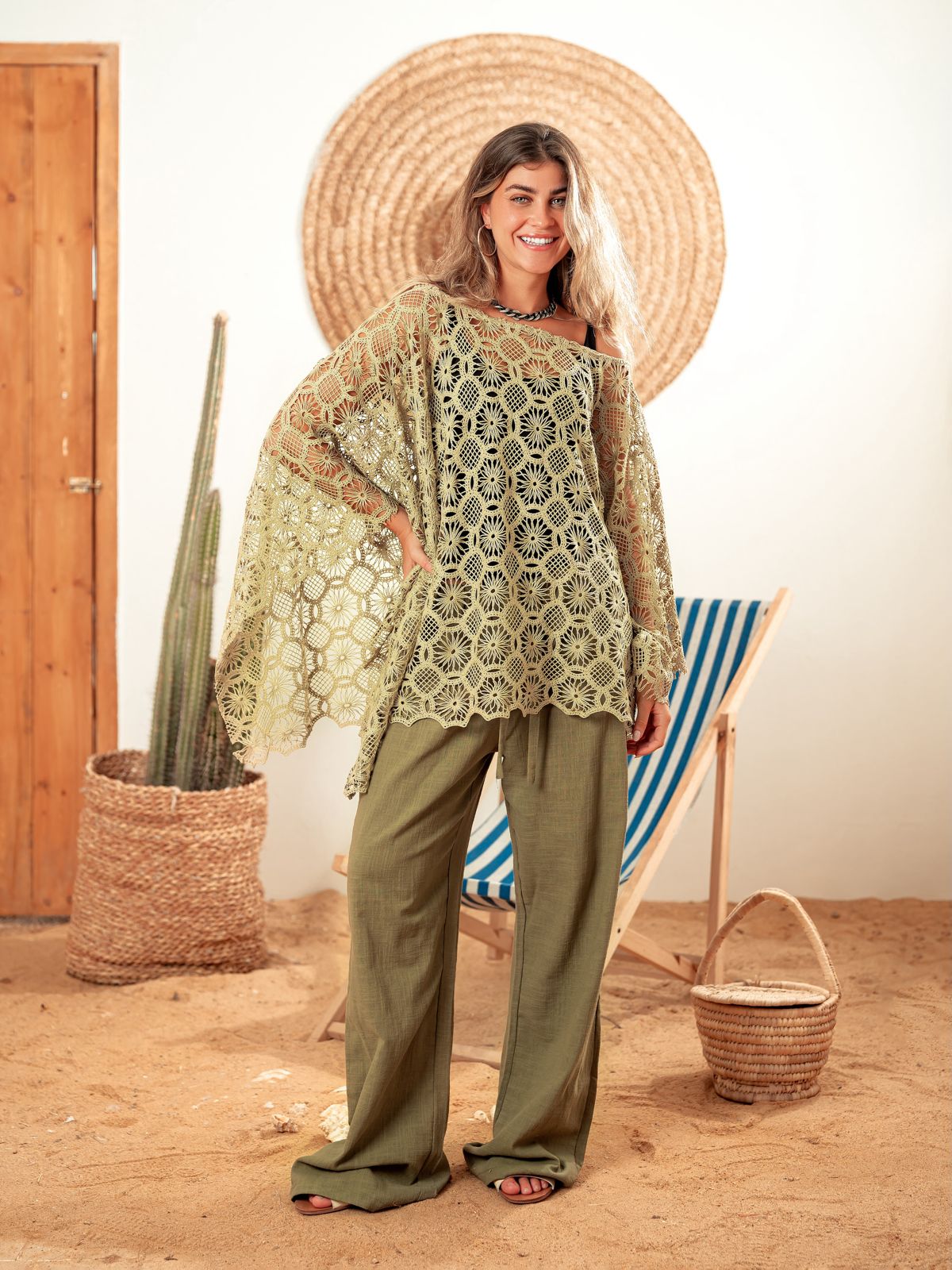 Poncho- olive