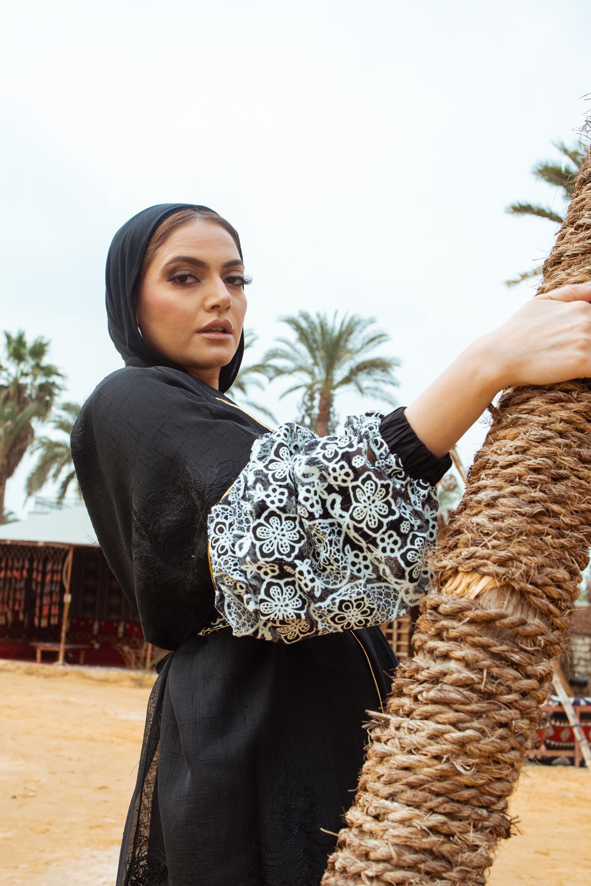 Diamond Elegance Abaya