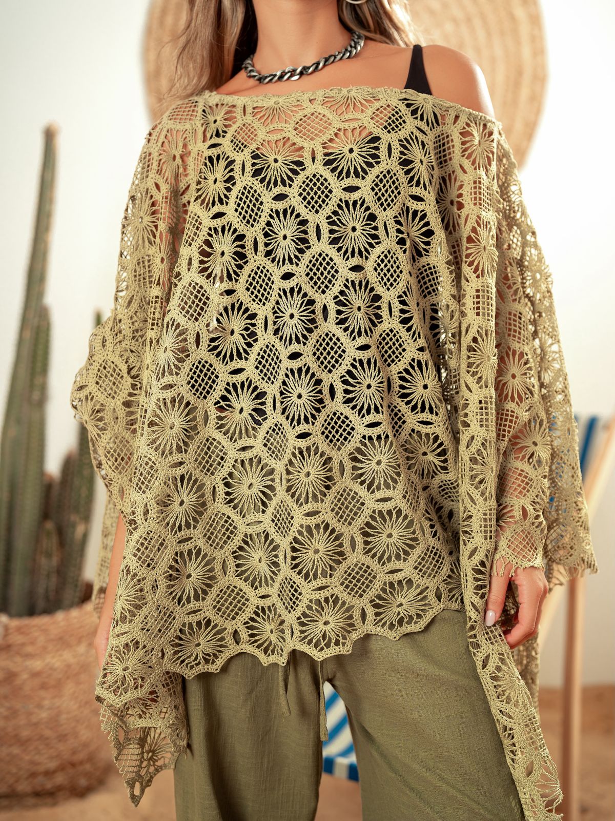 Poncho- olive