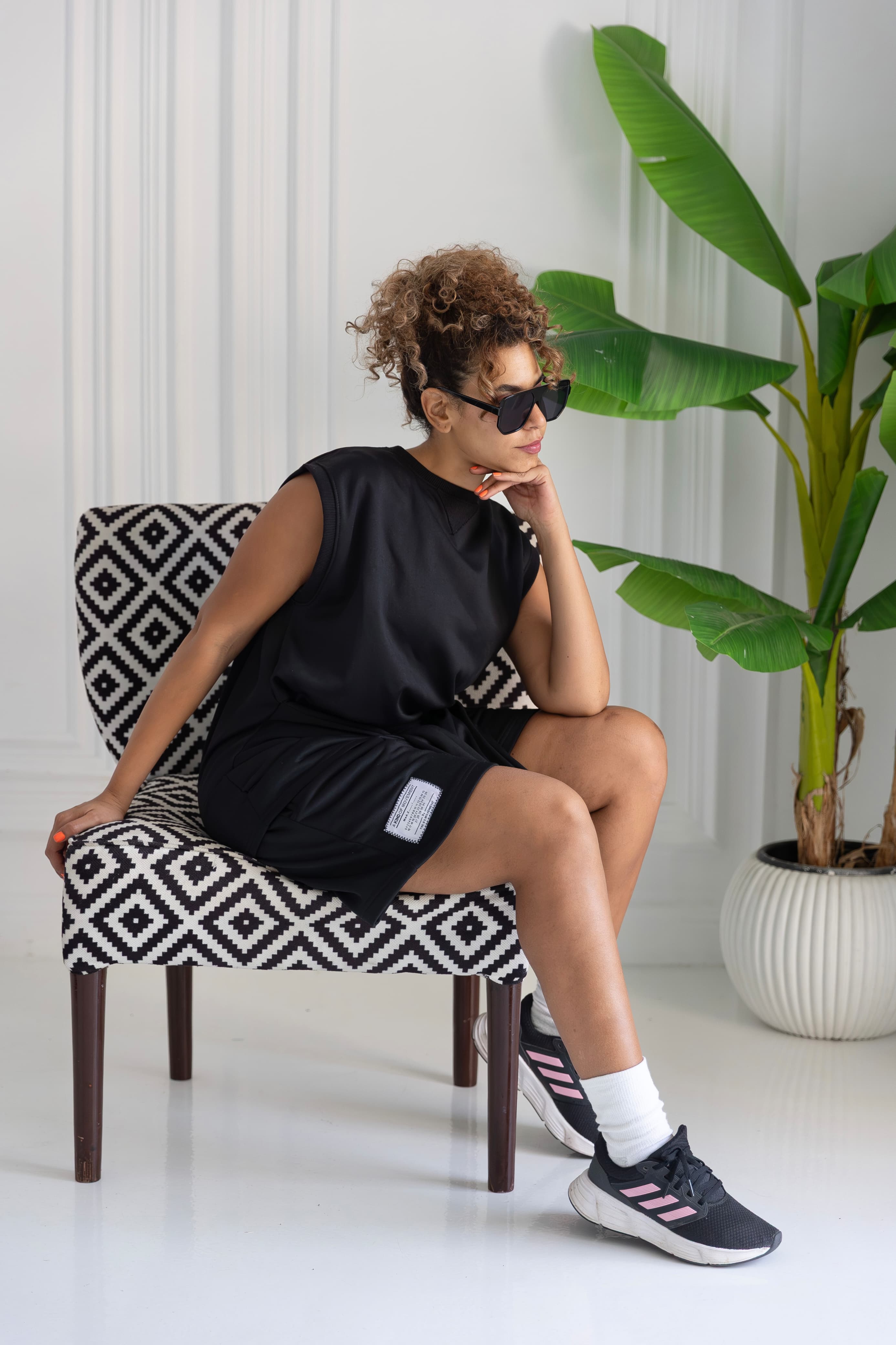 03 SIGNATURE 'KNOT' SHORT